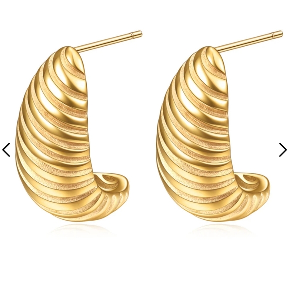 13MM 18K Gold Bread Earrings Irregular Spiral - Picture 4 of 4